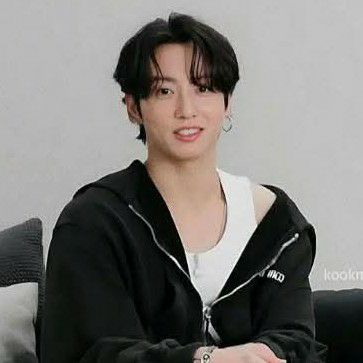 Momen yang diabadikan oleh penggemar Jungkook (BTS)