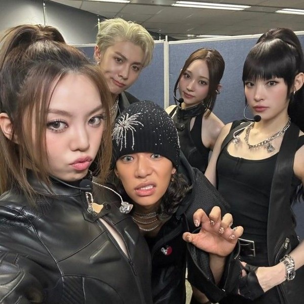 Signature photo of ANNIE (ALLDAY PROJECT) capturing their charm