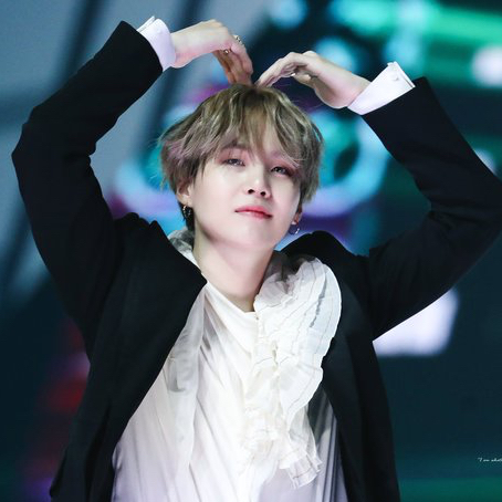 SUGA (防弹少年团)的幕后花絮