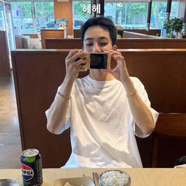 Potret di balik layar Jeonghan (SEVENTEEN)