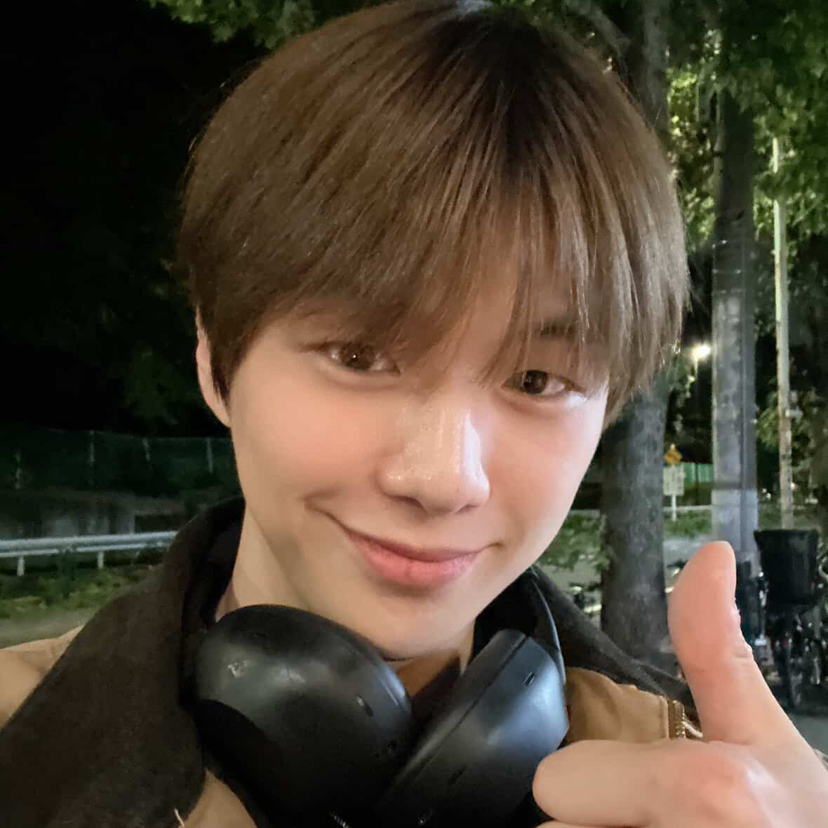 A moment captured by Kang Daniel's fan
