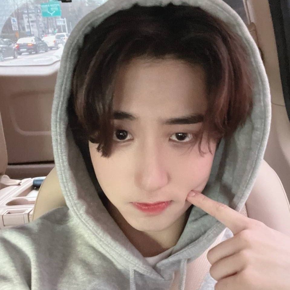 A moment captured by HAN (Stray Kids)'s fan