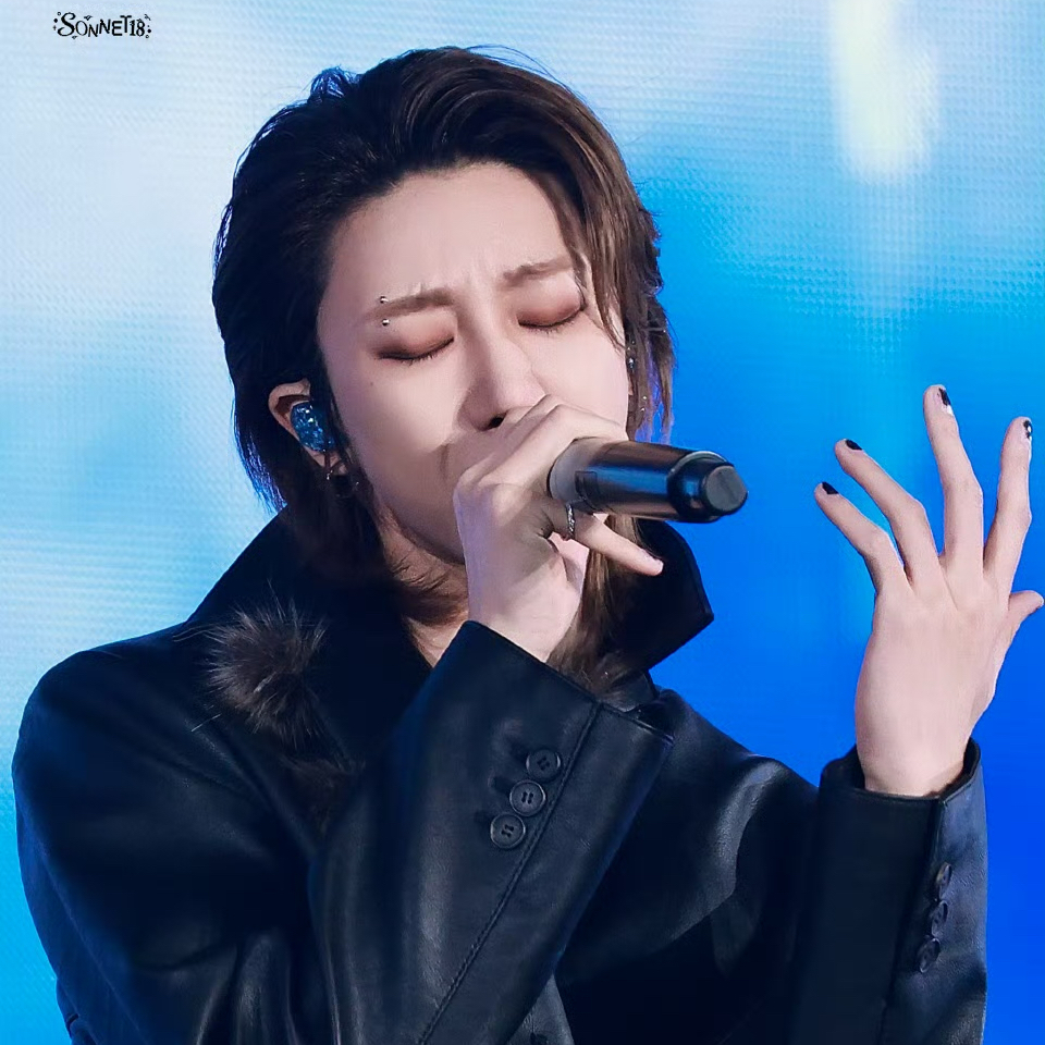 The 8 (SEVENTEEN)の舞台裏ショット