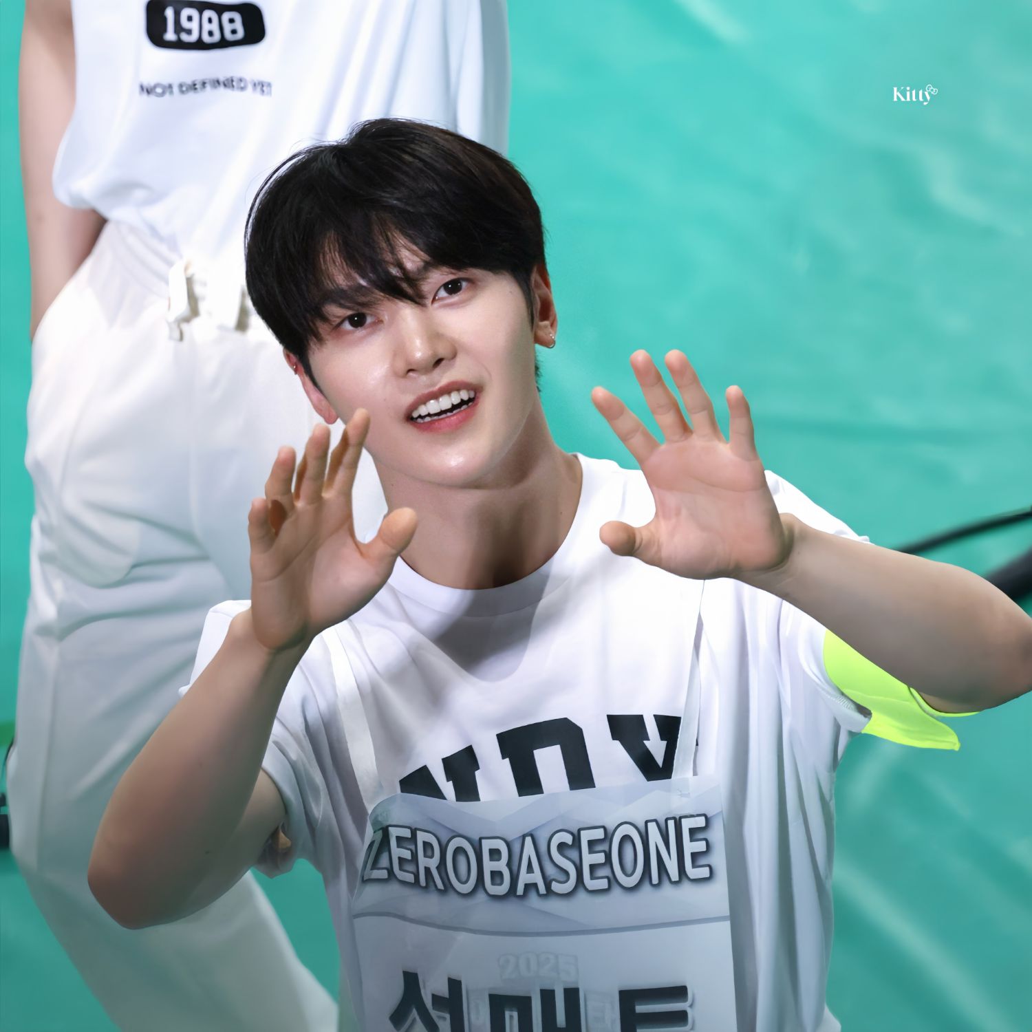 Recent activity shot of Seok Matthew (ZEROBASEONE)