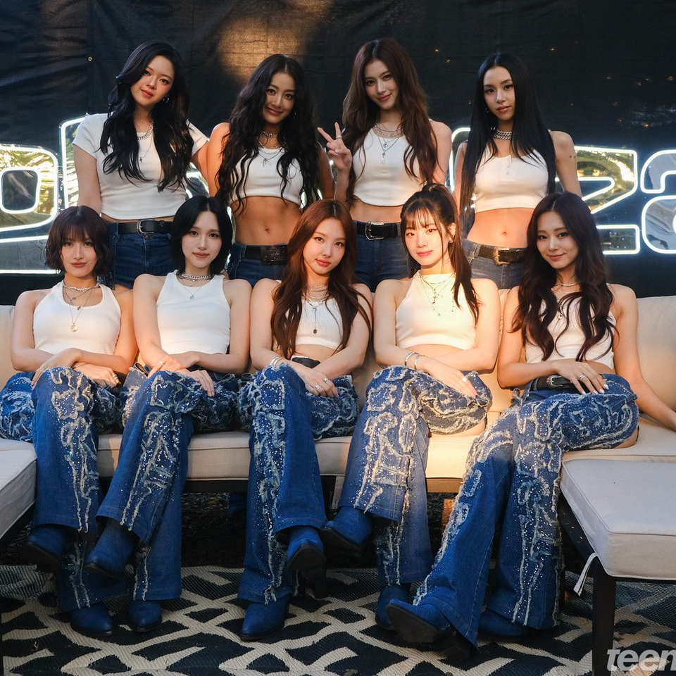 Behind-the-scenes cut of TWICE