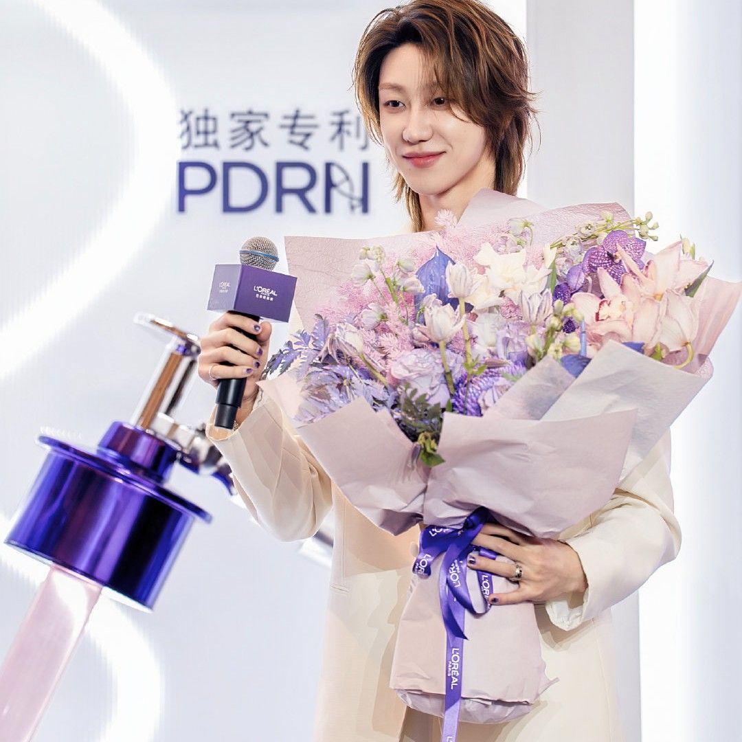 A moment captured by The 8 (SEVENTEEN)'s fan