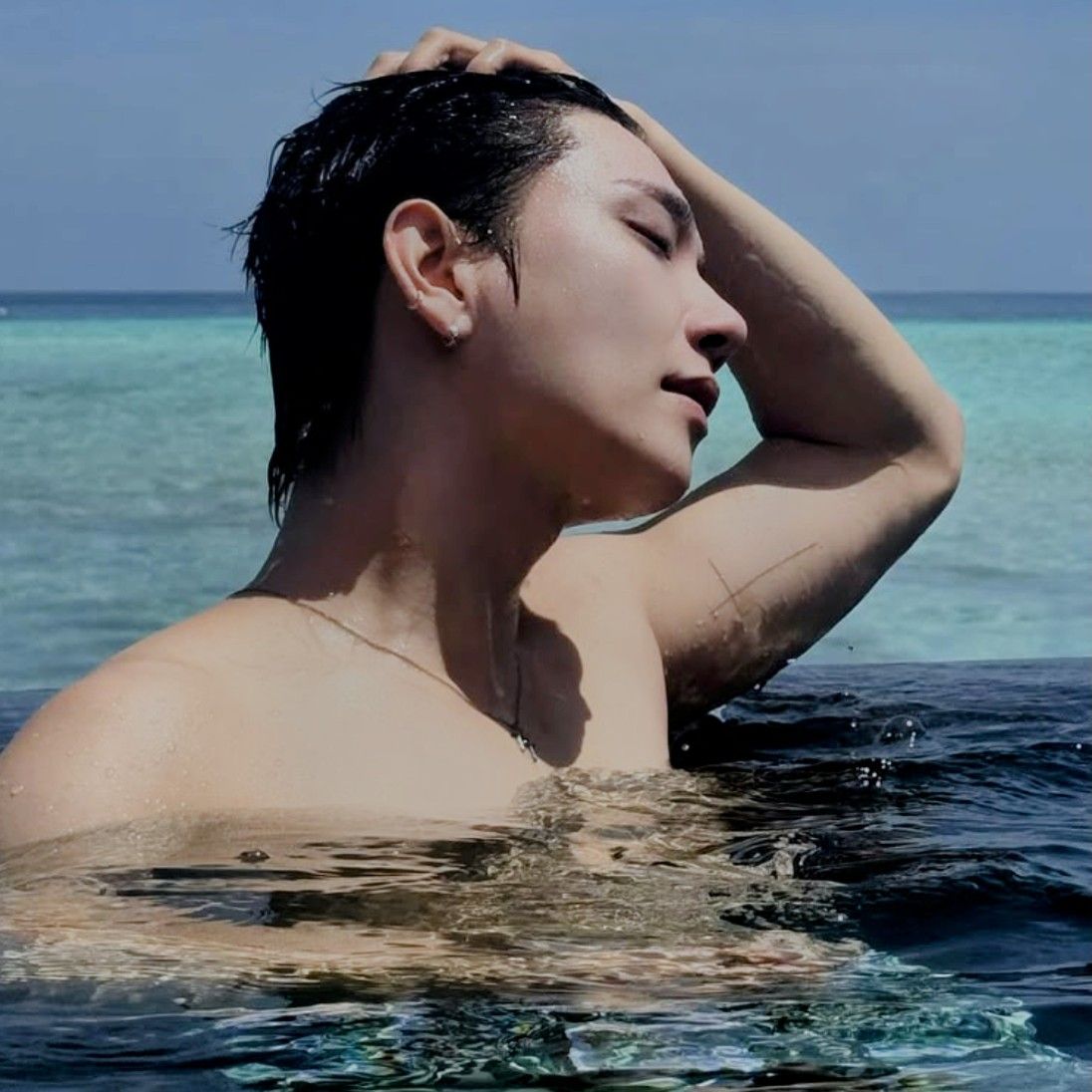 Behind-the-scenes cut of Joshua (SEVENTEEN)