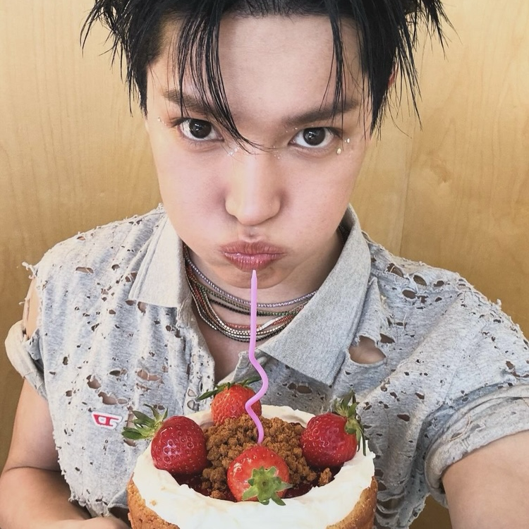 Latest photo of Taeyong (NCT 127)