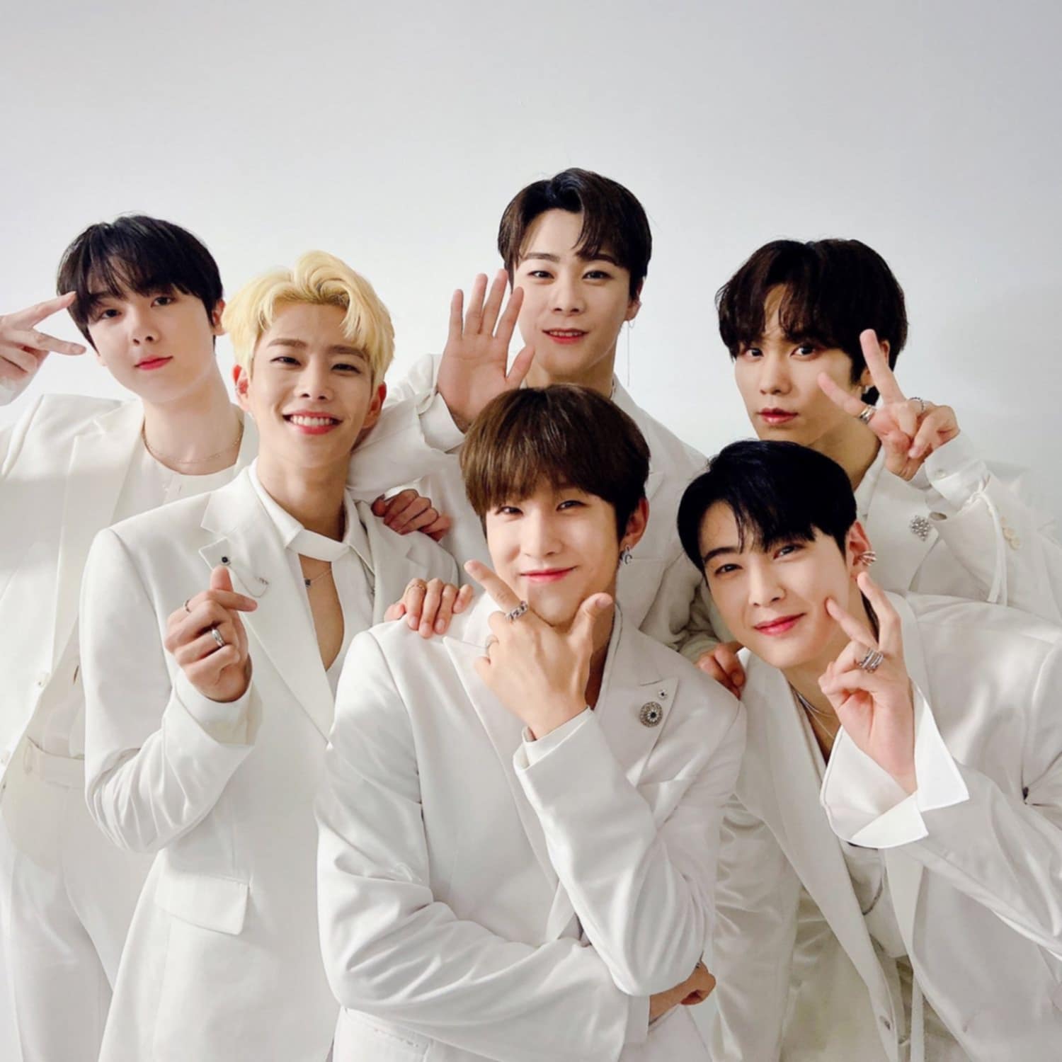 A moment captured by ASTRO's fan