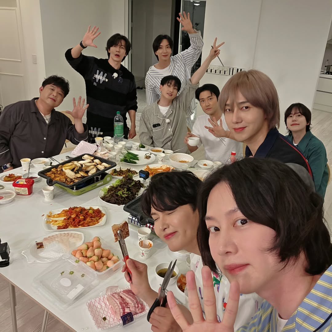 Latest photo of Super Junior