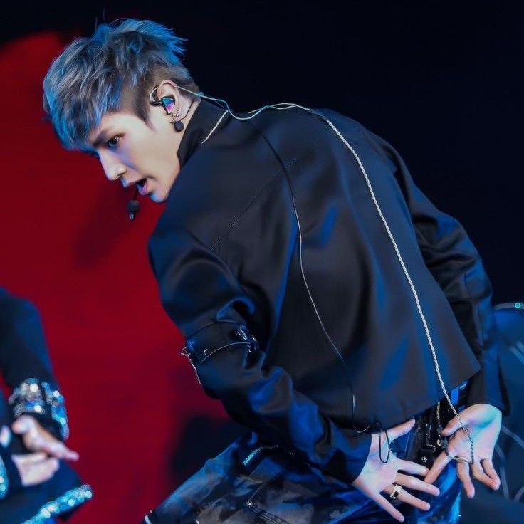 Foto aktivitas terbaru Taeyong (NCT 127)
