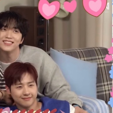 Behind-the-scenes cut of B1A4