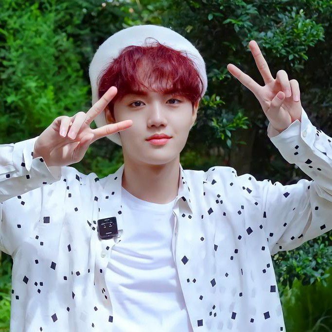 Latest photo of Doyoung (TREASURE)