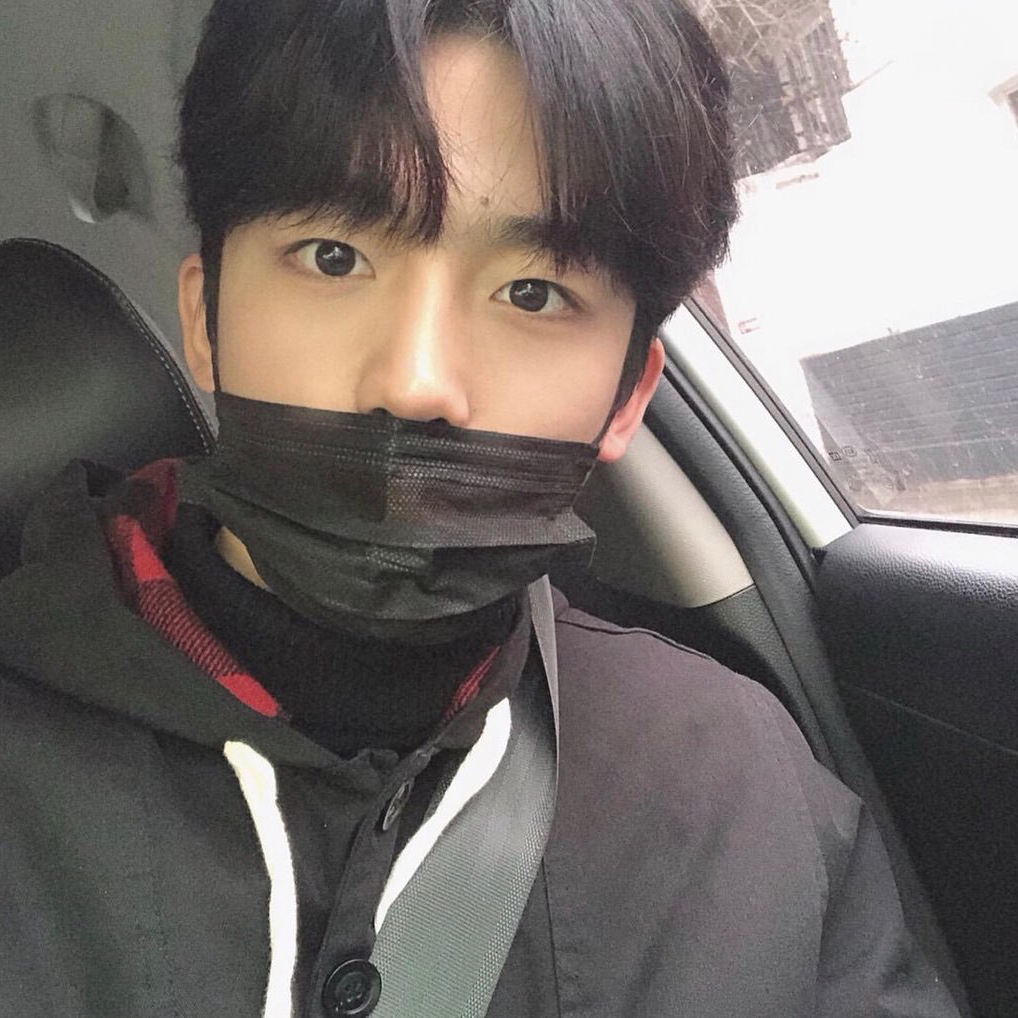 Potret di balik layar Kim Yohan (WEi)