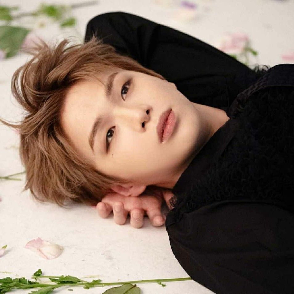 Behind-the-scenes cut of Kang Daniel