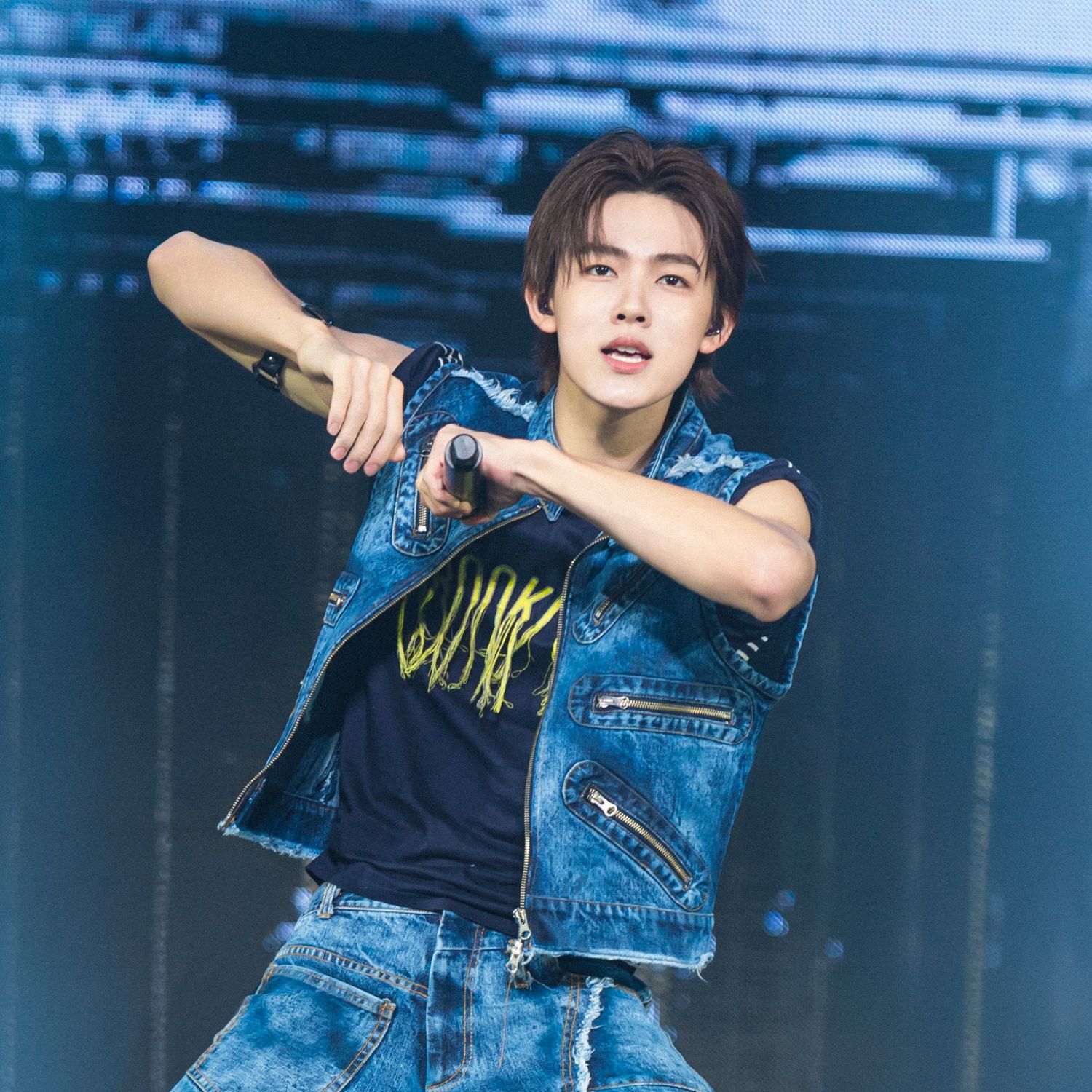 A moment captured by CORTIS's fan