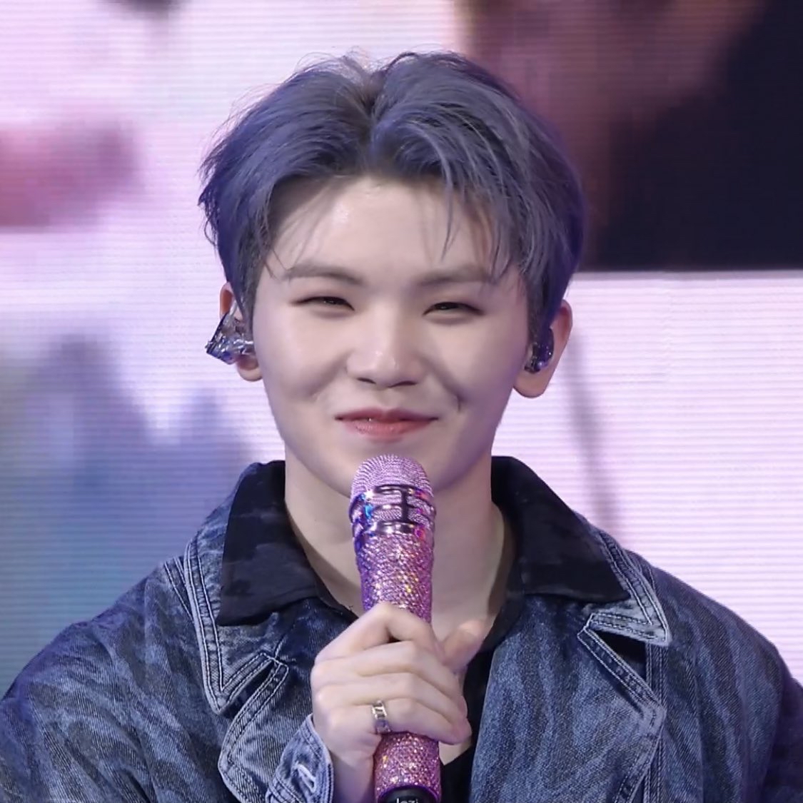 Woozi (SEVENTEEN)粉絲拍下的瞬間