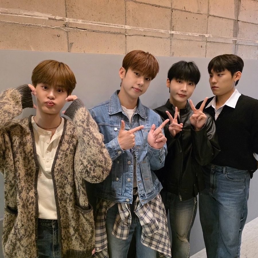 AB6IX의 비하인드 컷