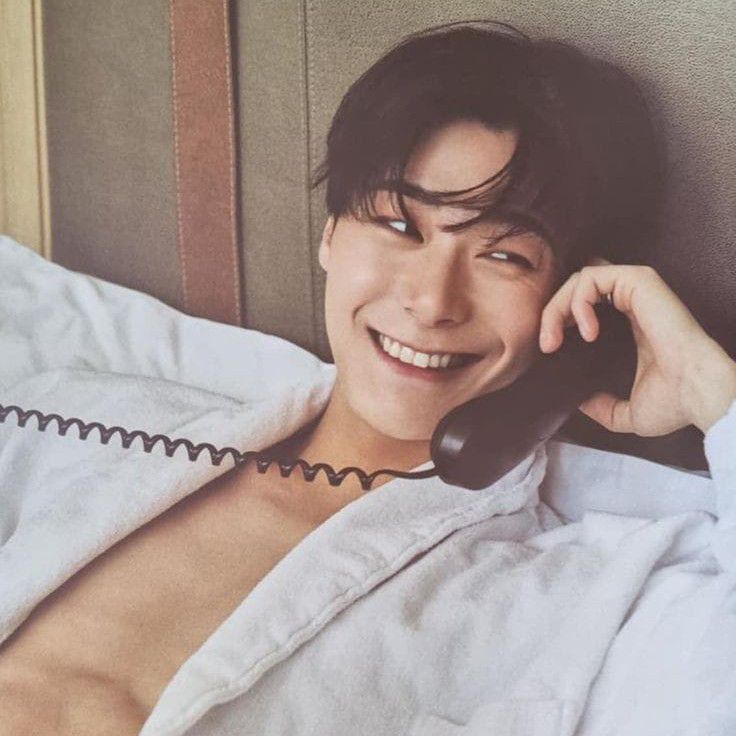 A moment captured by Moonbin (ASTRO)'s fan