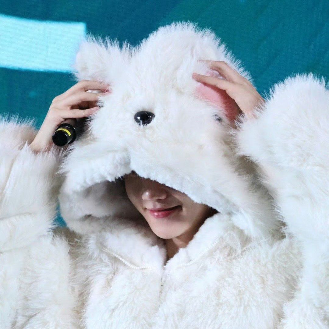 백현 (EXO)의 비하인드 컷