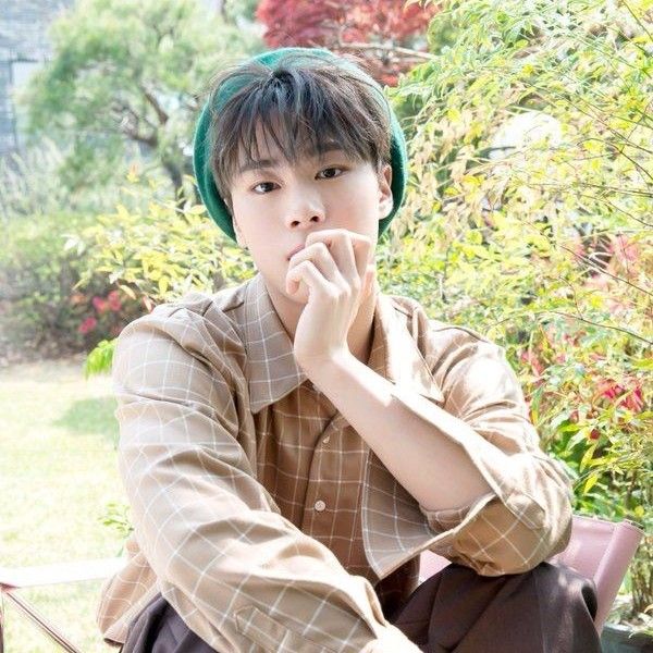 A moment captured by Moonbin (ASTRO)'s fan