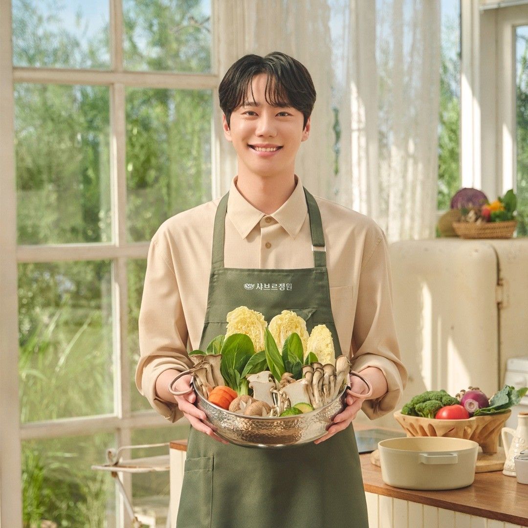 Recent activity shot of Lee Junyoung