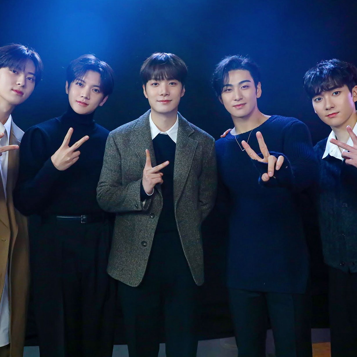 A moment captured by NU'EST's fan