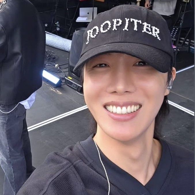 제이홉 (방탄소년단)의 비하인드 컷