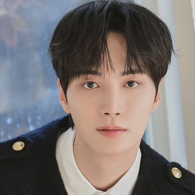 Latest photo of Kim Jonghyeon