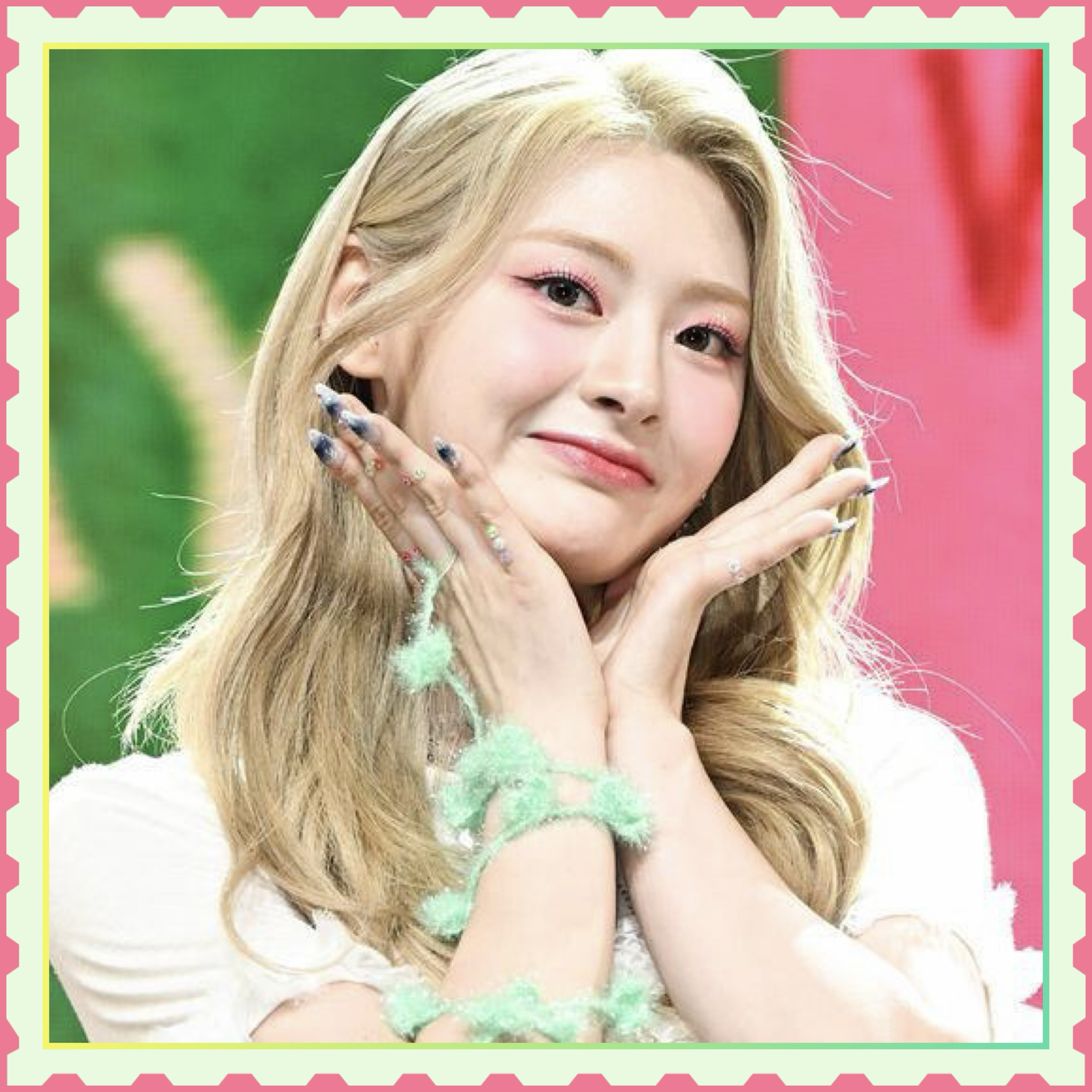 Behind-the-scenes cut of Seeun (STAYC)