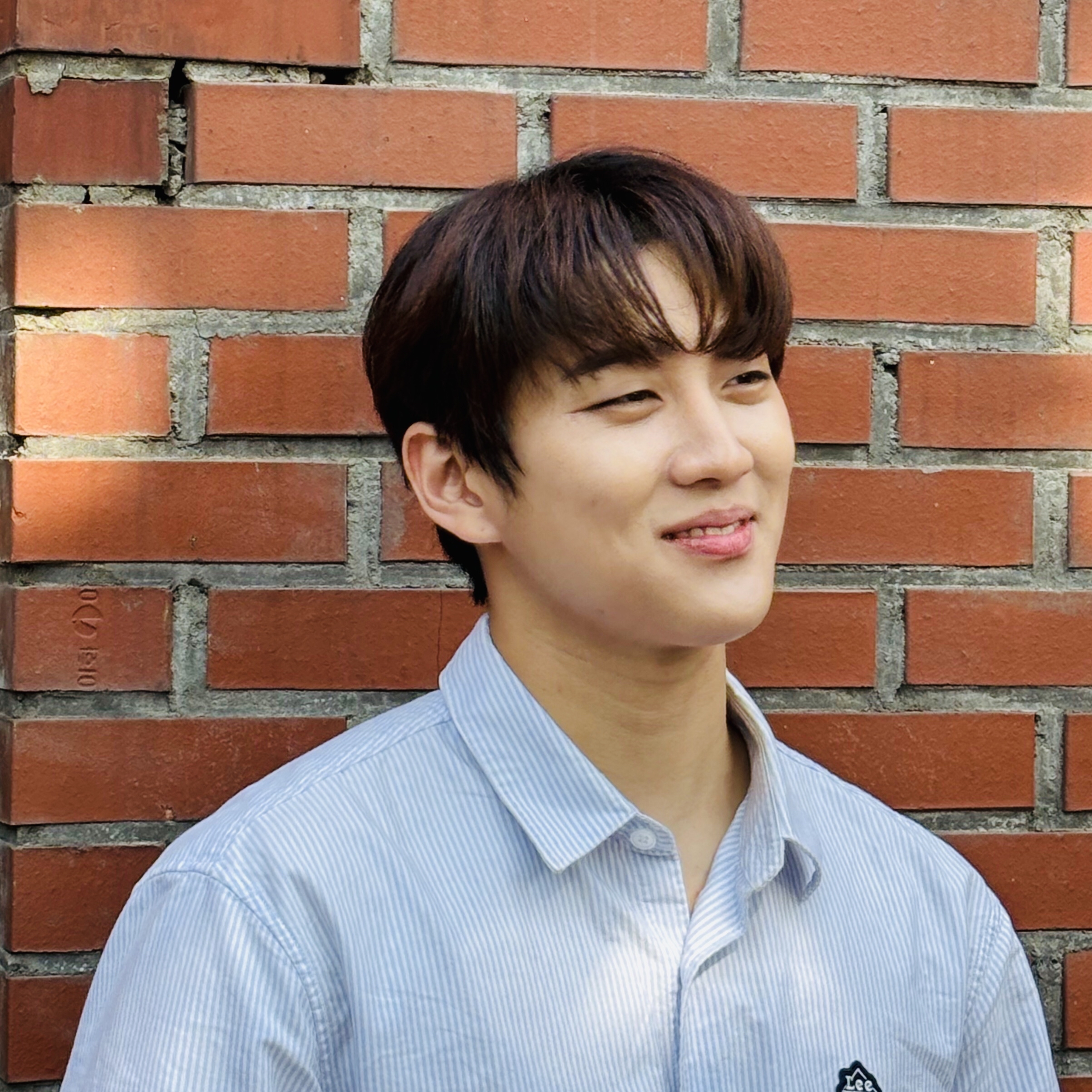 Behind-the-scenes cut of Hong Joochan (GoldenChild)