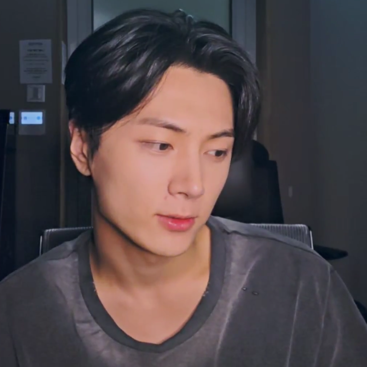Latest photo of Jay (ENHYPEN)