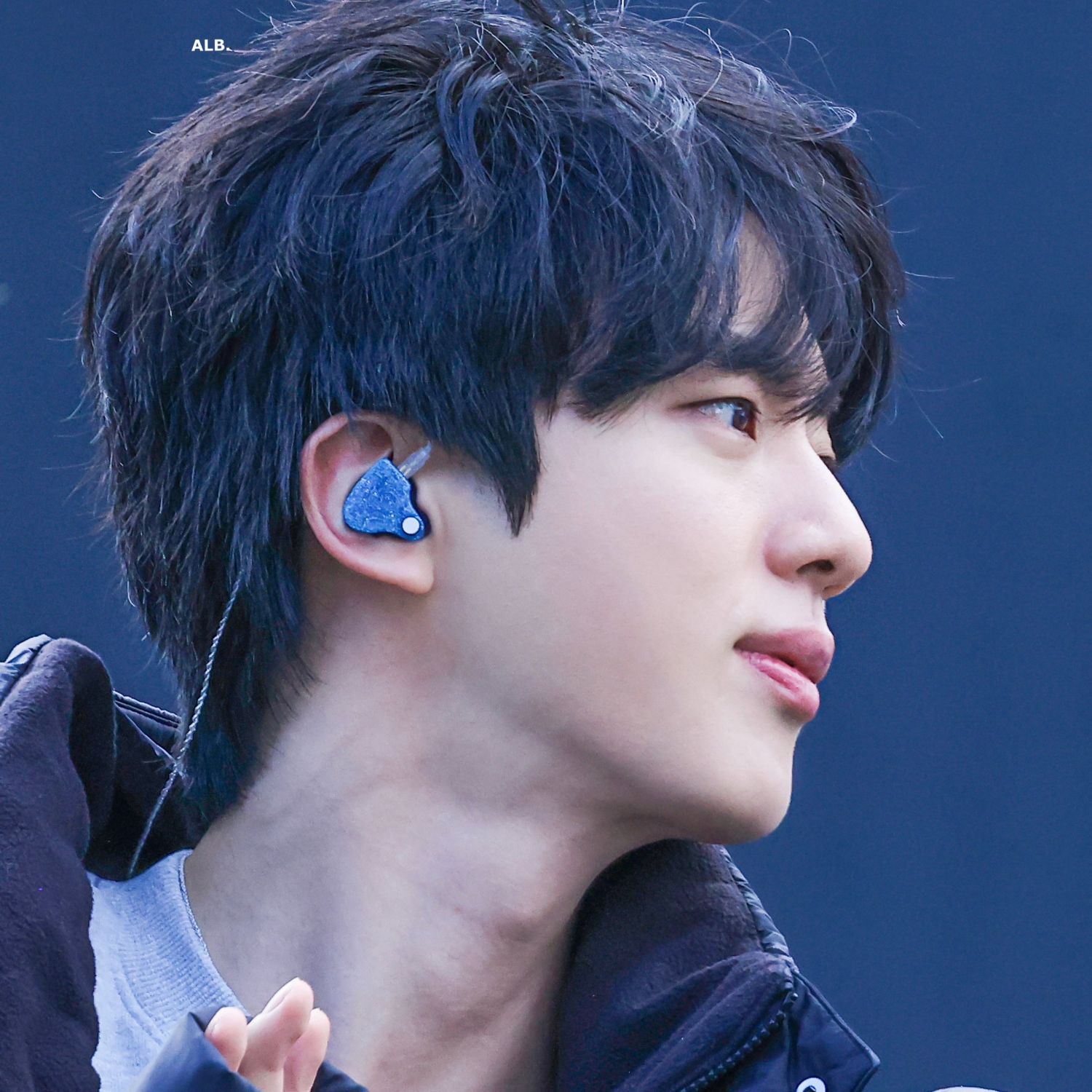 진 (방탄소년단)의 비하인드 컷