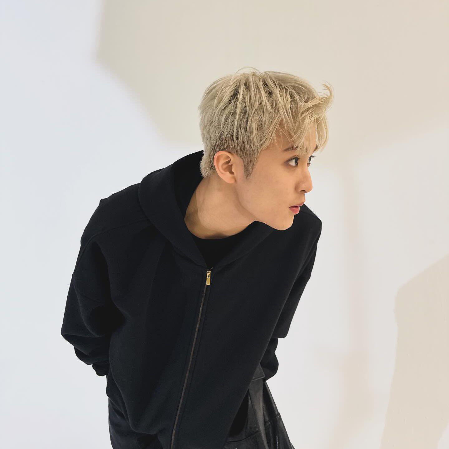 Latest photo of Mark (NCT 127, NCT DREAM)