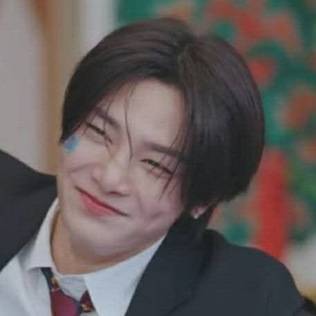 Behind-the-scenes cut of I.N (Stray Kids)