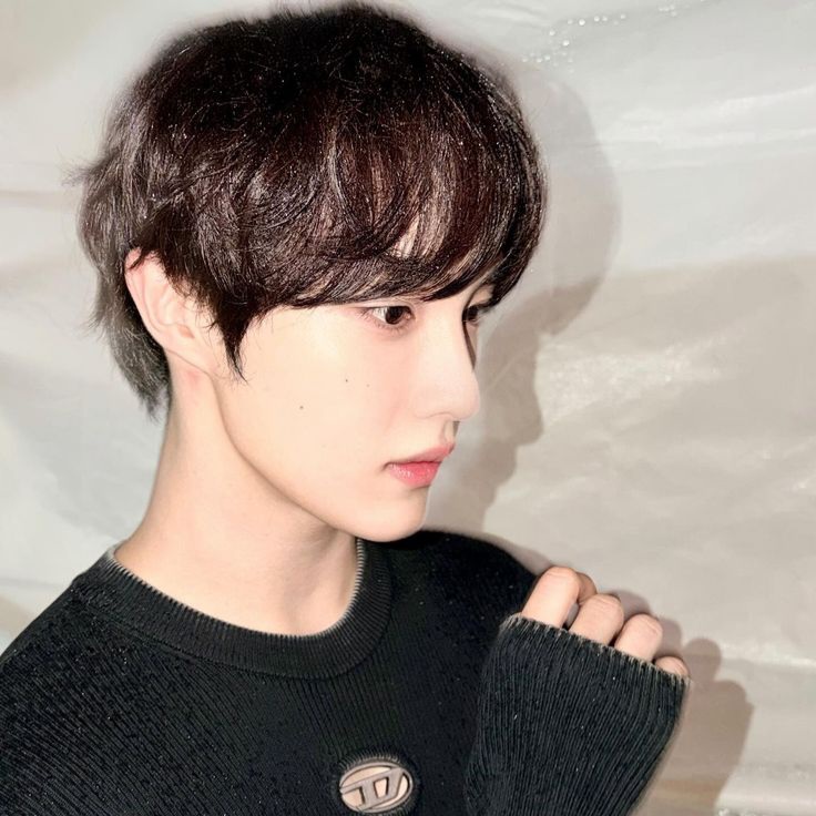 Behind-the-scenes cut of Hyunsuk (CIX)