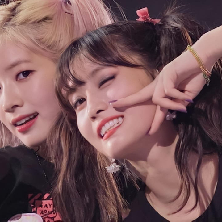 Recent activity shot of Momo (TWICE)