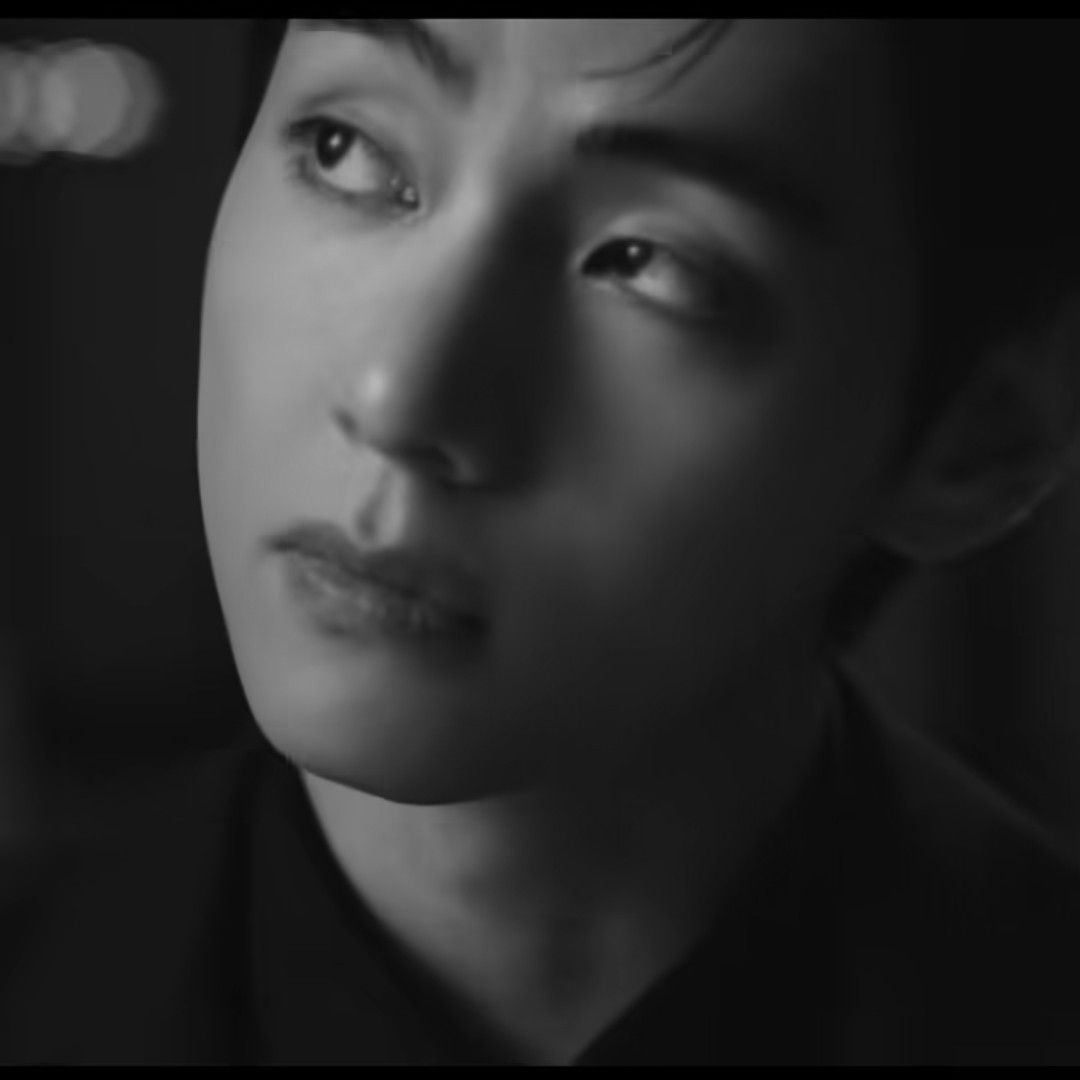 Recent activity shot of V (BTS)