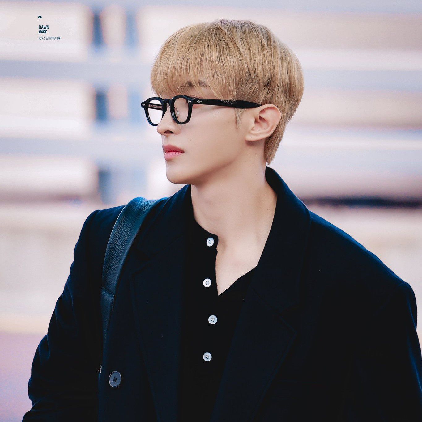 Foto aktivitas terbaru DK (SEVENTEEN)