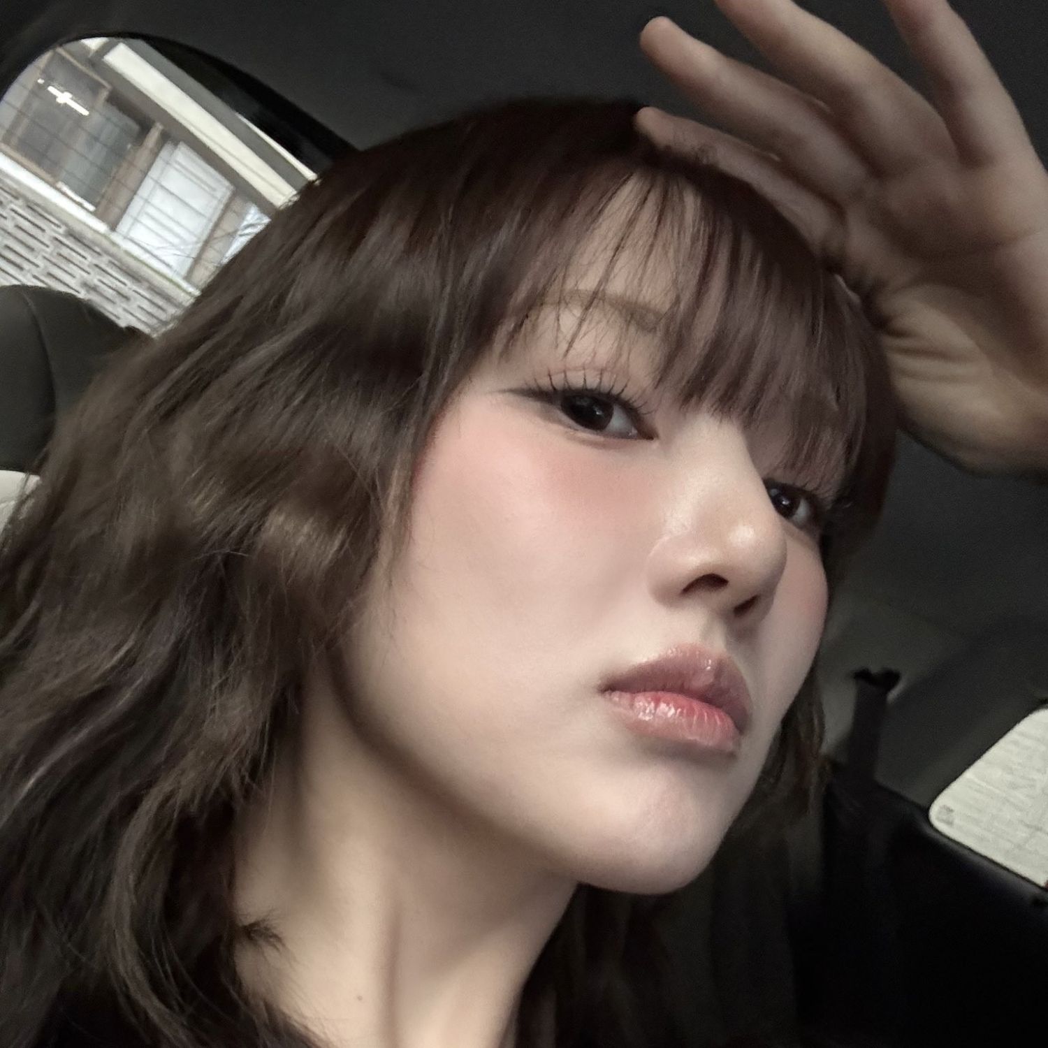 艺琳 (GFRIEND)的最新照片