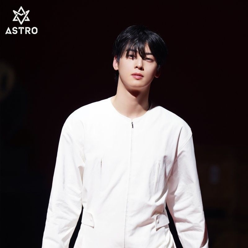 Recent activity shot of Eunwoo (ASTRO)