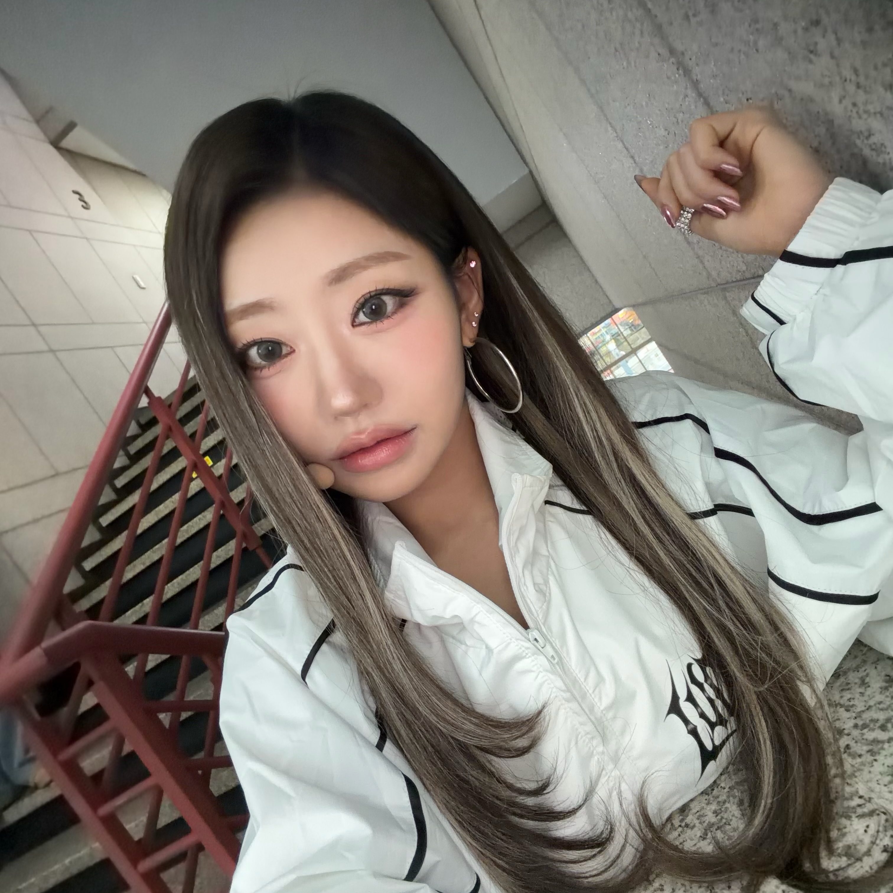 Julie (KISS OF LIFE)的最新照片