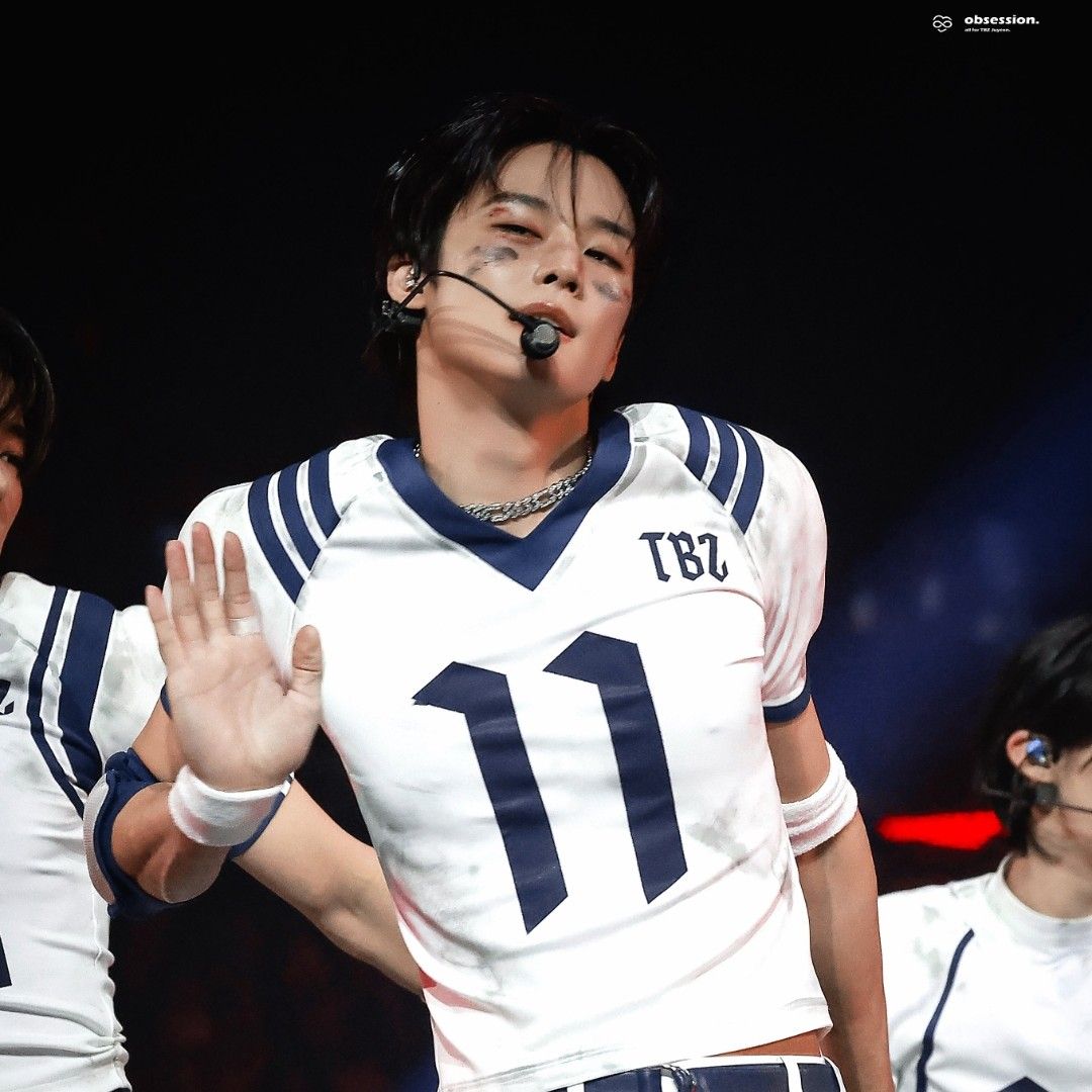 Foto aktivitas terbaru Juyeon (THE BOYZ)