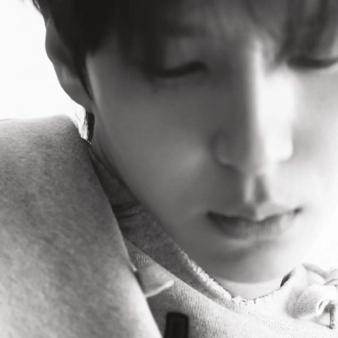 Recent activity shot of LEO (VIXX)