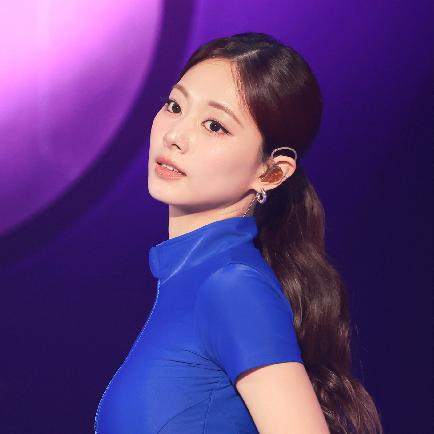 A moment captured by Tzuyu (TWICE)'s fan