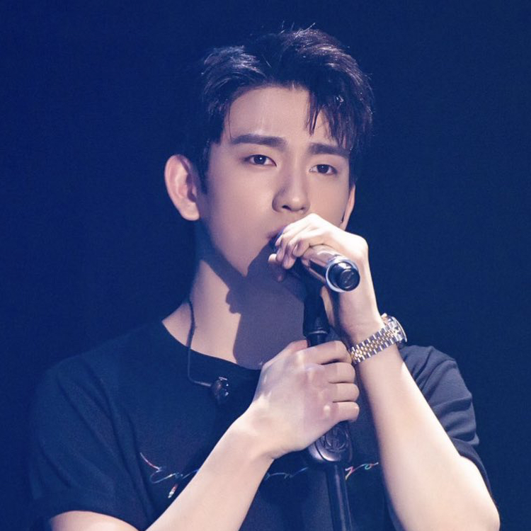 A moment captured by Jinyoung (GOT7)'s fan