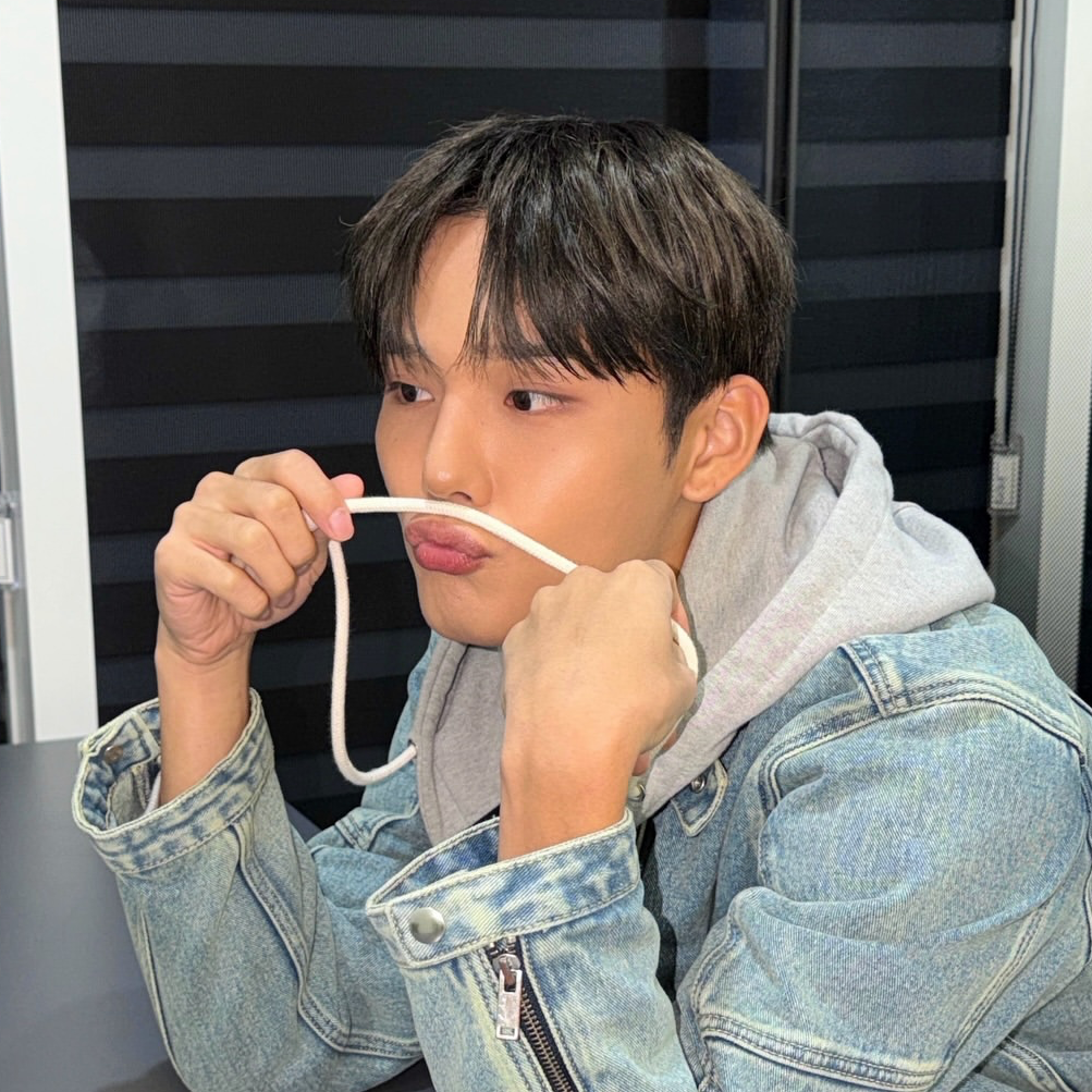 A moment captured by Seunghun (B.D.U)'s fan