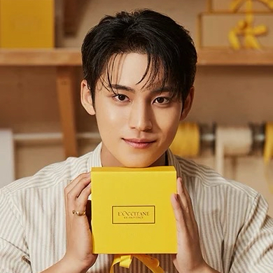Latest photo of Mingyu (SEVENTEEN)