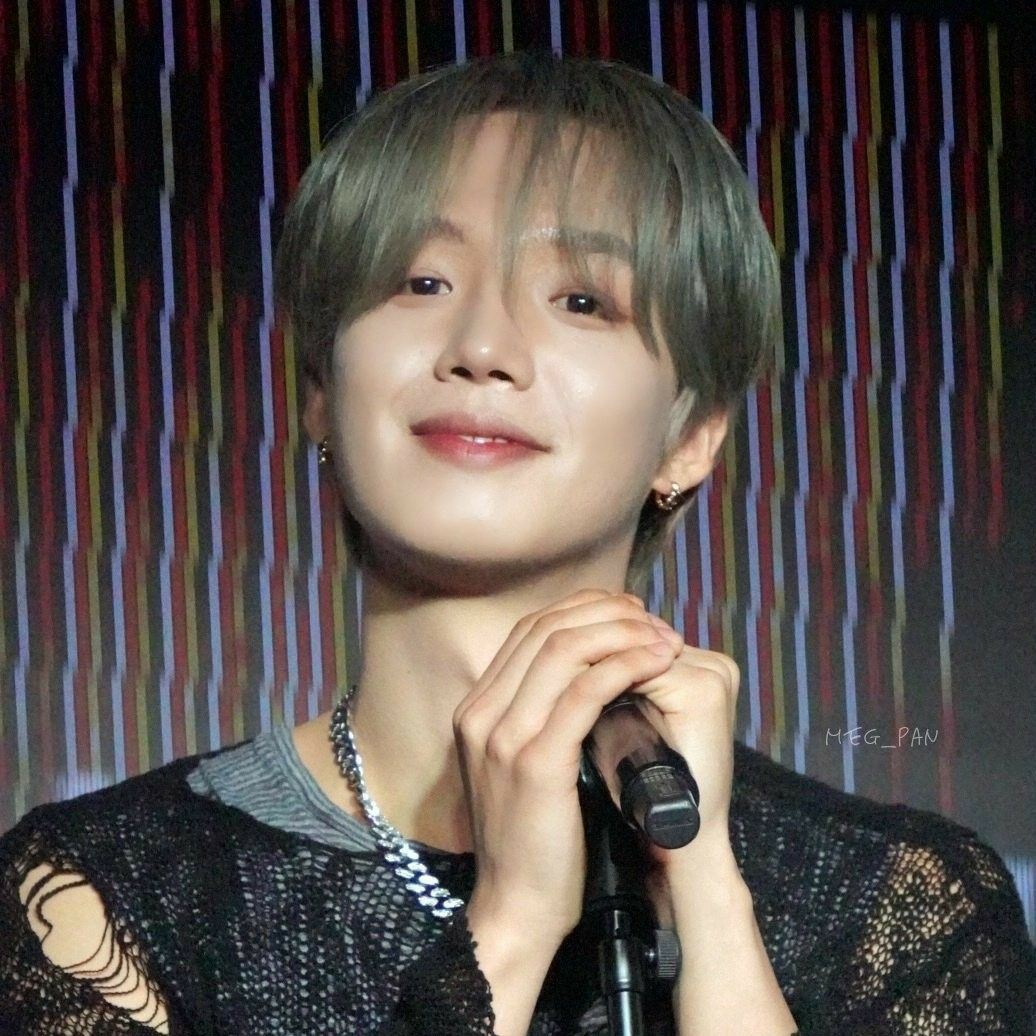 A moment captured by Lim Youngmin's fan