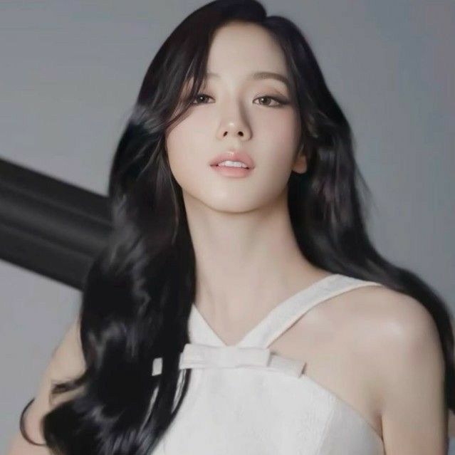 Recent activity shot of Jisoo (BLACKPINK)